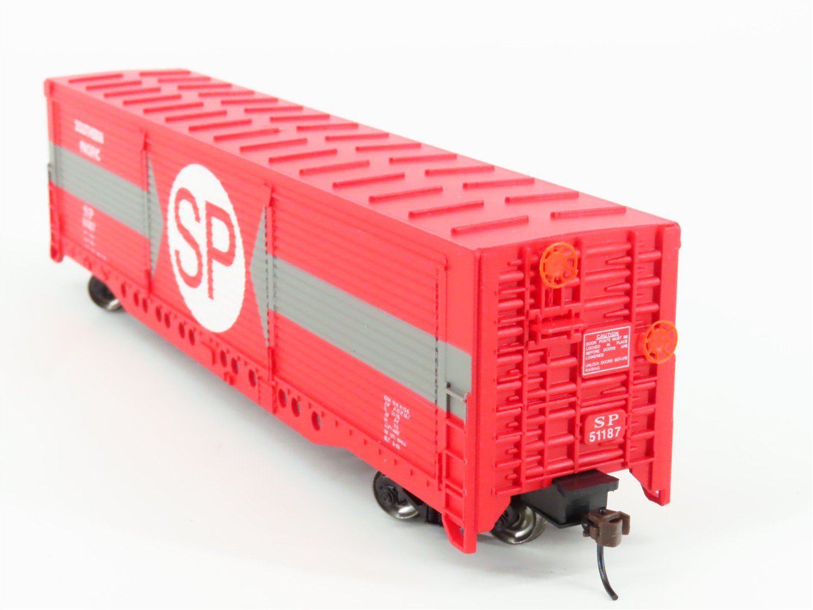 HO Bachmann Silver Series 18107 SP Southern Pacific Railroad Box Car #51187