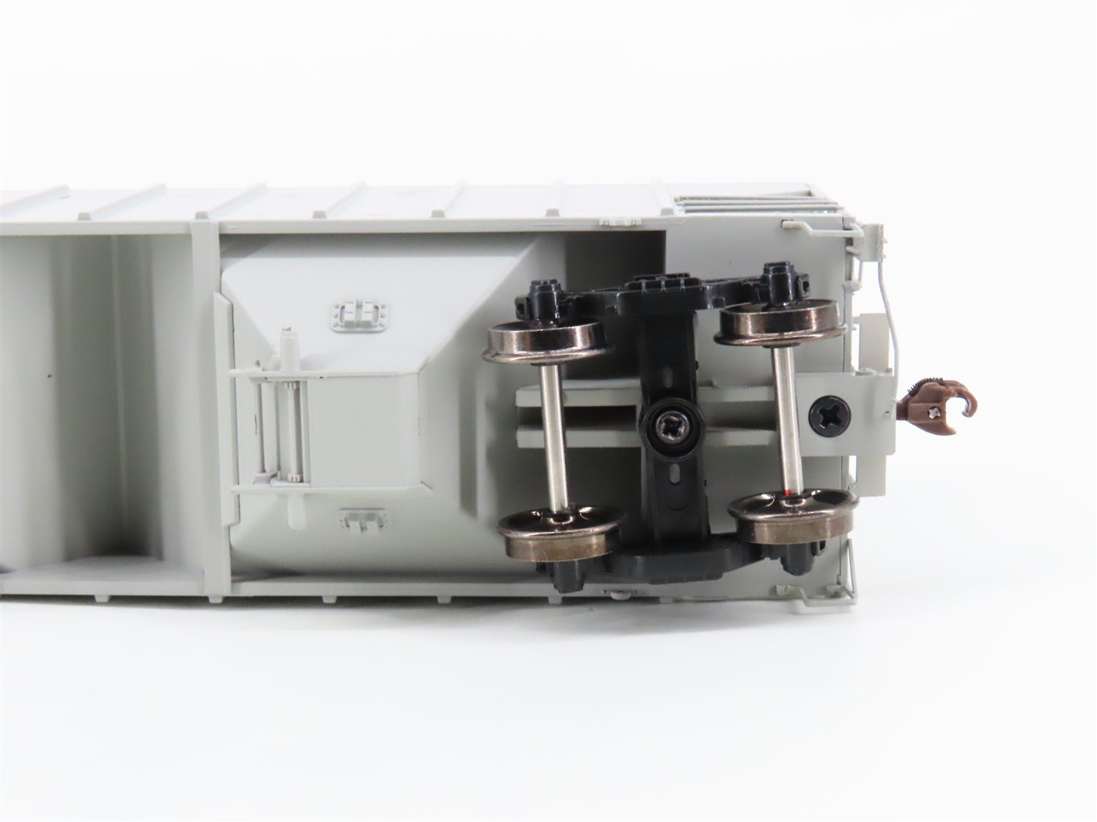 HO Scaletrains Operator SXT10533 SSW Cotton Belt 3-Bay Covered Hopper #77955
