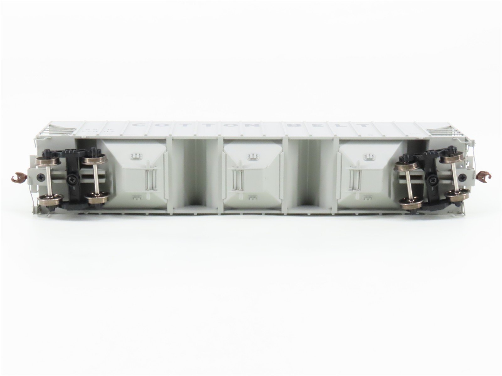 HO Scaletrains Operator SXT10534 SSW Cotton Belt 3-Bay Covered Hopper #77997