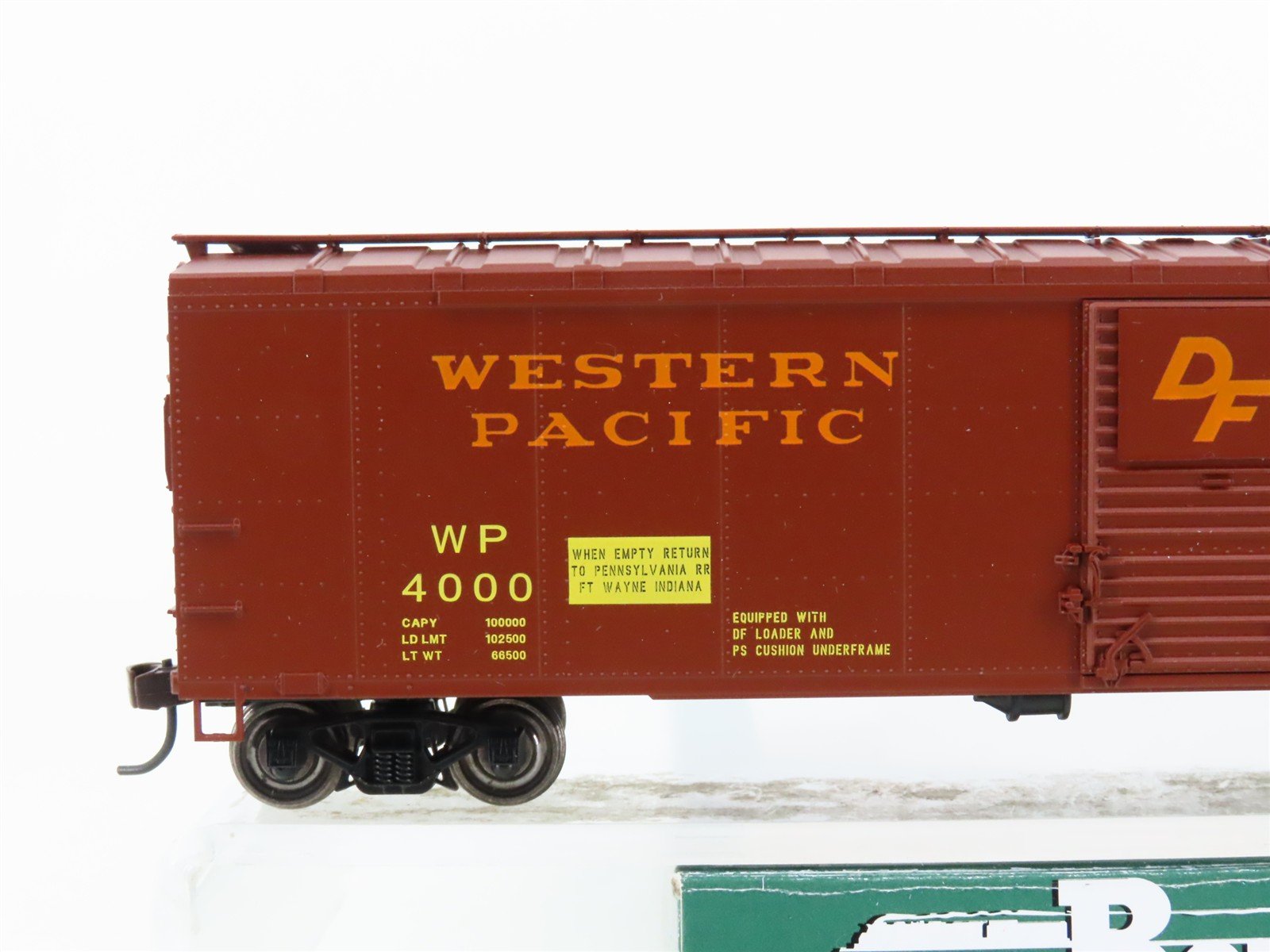 HO Bowser Stewart Executive Line 40371 WP Western Pacific 50' Box Car #4000