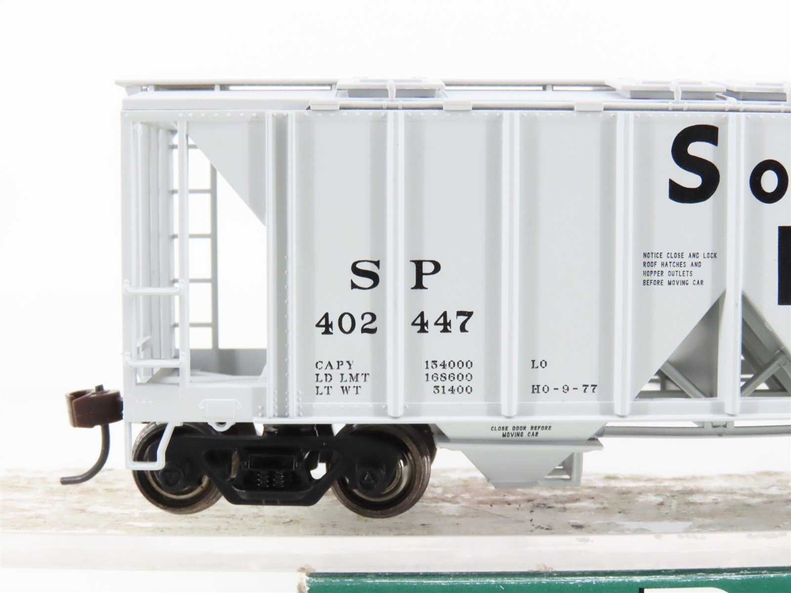 HO Bowser Stewart Executive Line 40315 SP Southern Pacific 2-Bay Hopper #402447