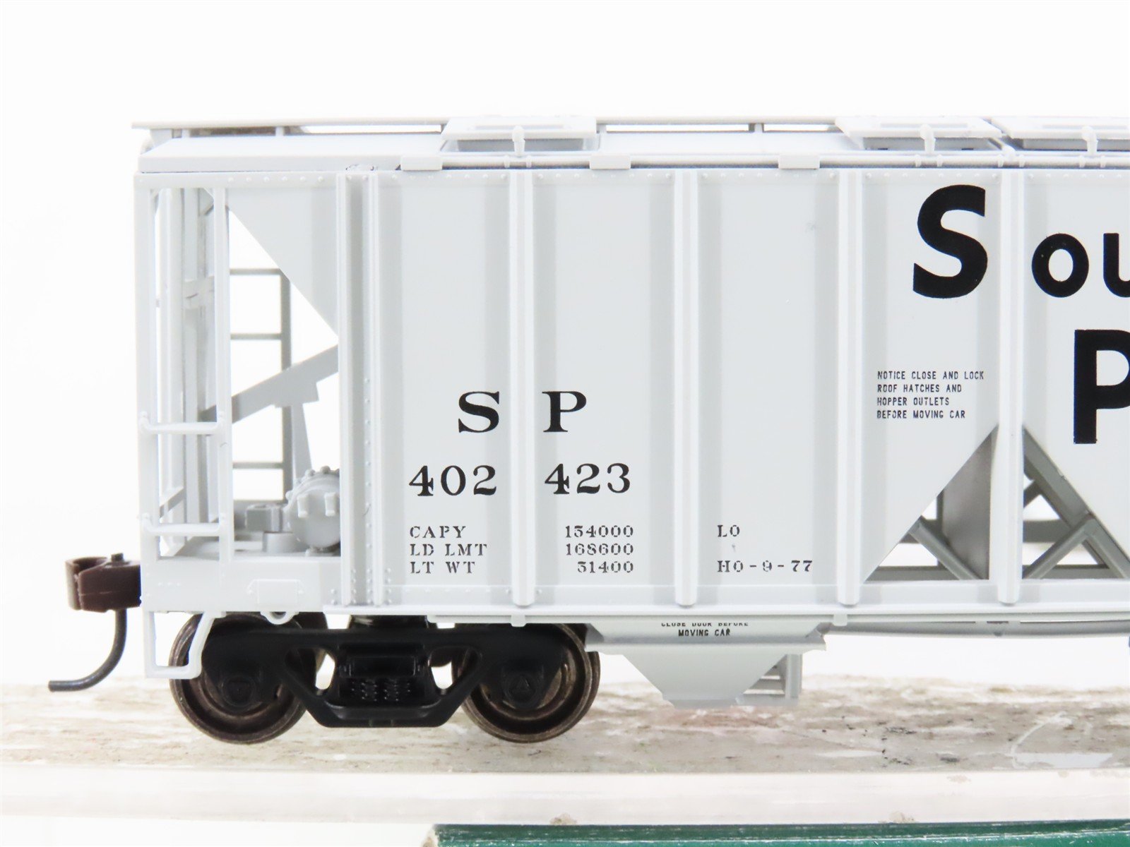 HO Bowser Stewart Executive Line 40313 SP Southern Pacific 2-Bay Hopper #402423