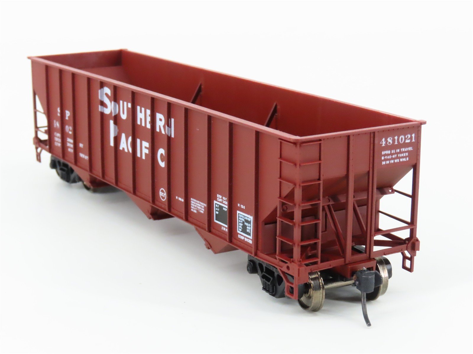 HO Scale Bowser 55111 SP Southern Pacific 3-Bay Open Hopper #481021 - Upgraded