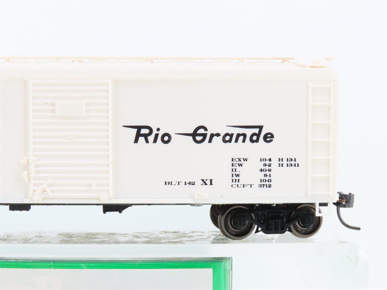 HO Scale Bowser English's 3-1015 D&RGW Cookie Box 40' Box Car #60010 - Upgraded