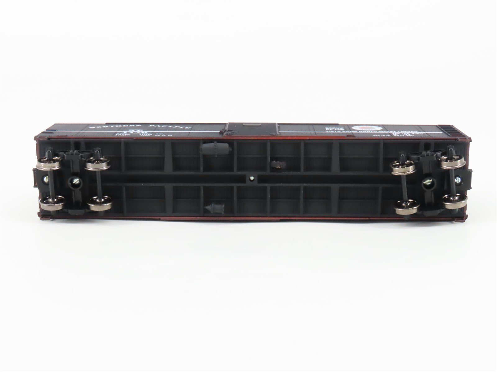 HO Scale Bowser English's 3-1504 NP Northern Pacific 50' Box Car #1176 -Upgraded