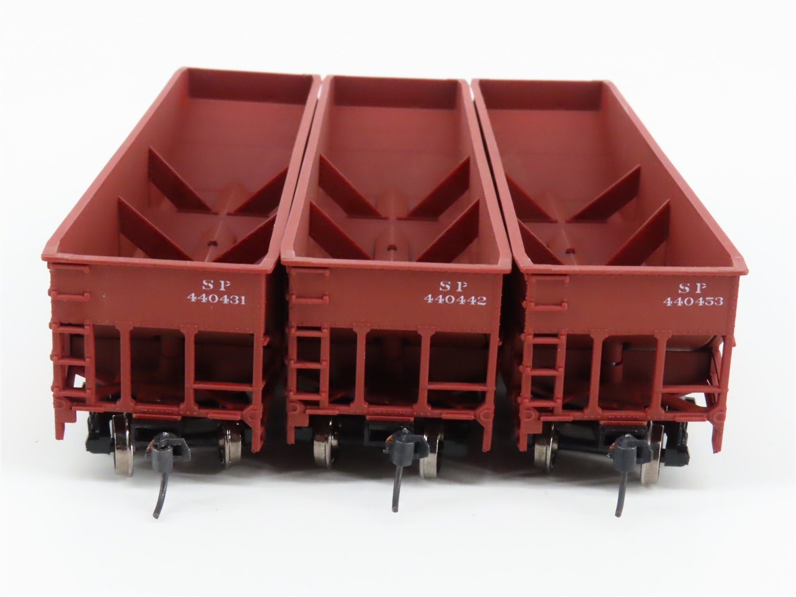 HO Bowser Stewart 691-11049 SP Southern Pacific 3-Bay Hopper 3-Pack - Upgraded