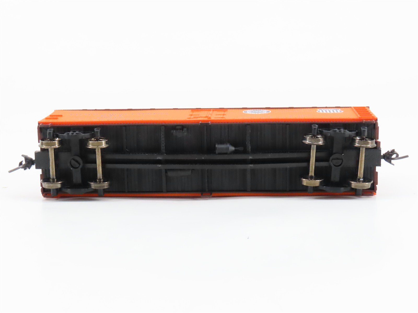 HO Scale Accurail 3353 PFE Pacific Fruit Express 40' Wood Reefer 3-Pack Upgraded
