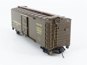 HO Scale Roundhouse 5961 SP Southern Pacific Express Box Car #5700 - Upgraded