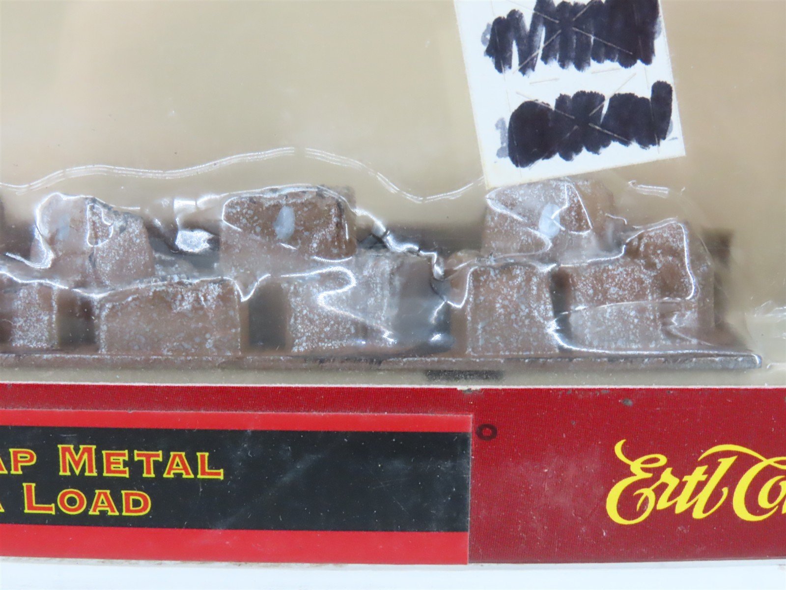 HO Scale Ertl 4095 Baled Scrap Metal Gondola Load - Sealed