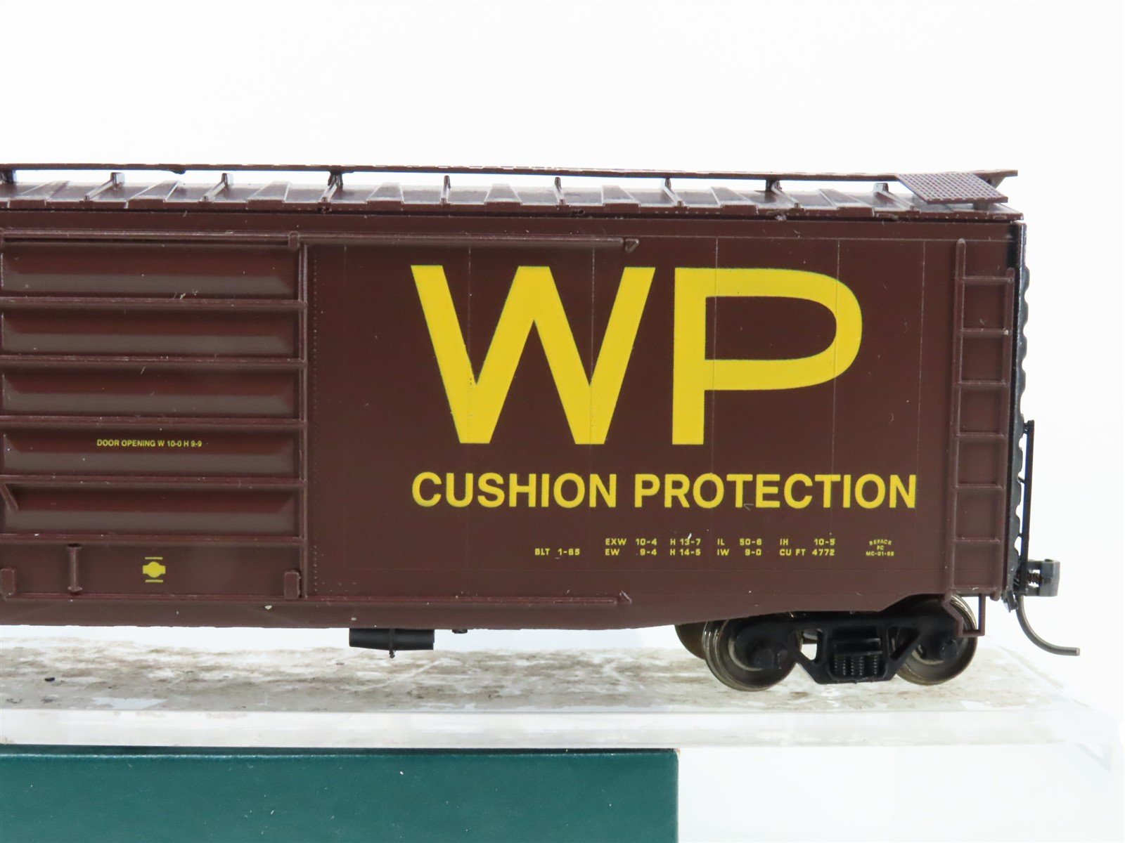 HO Scale LBF 51701 WP Western Pacific Railroad 50' Single Door Box Car #19836