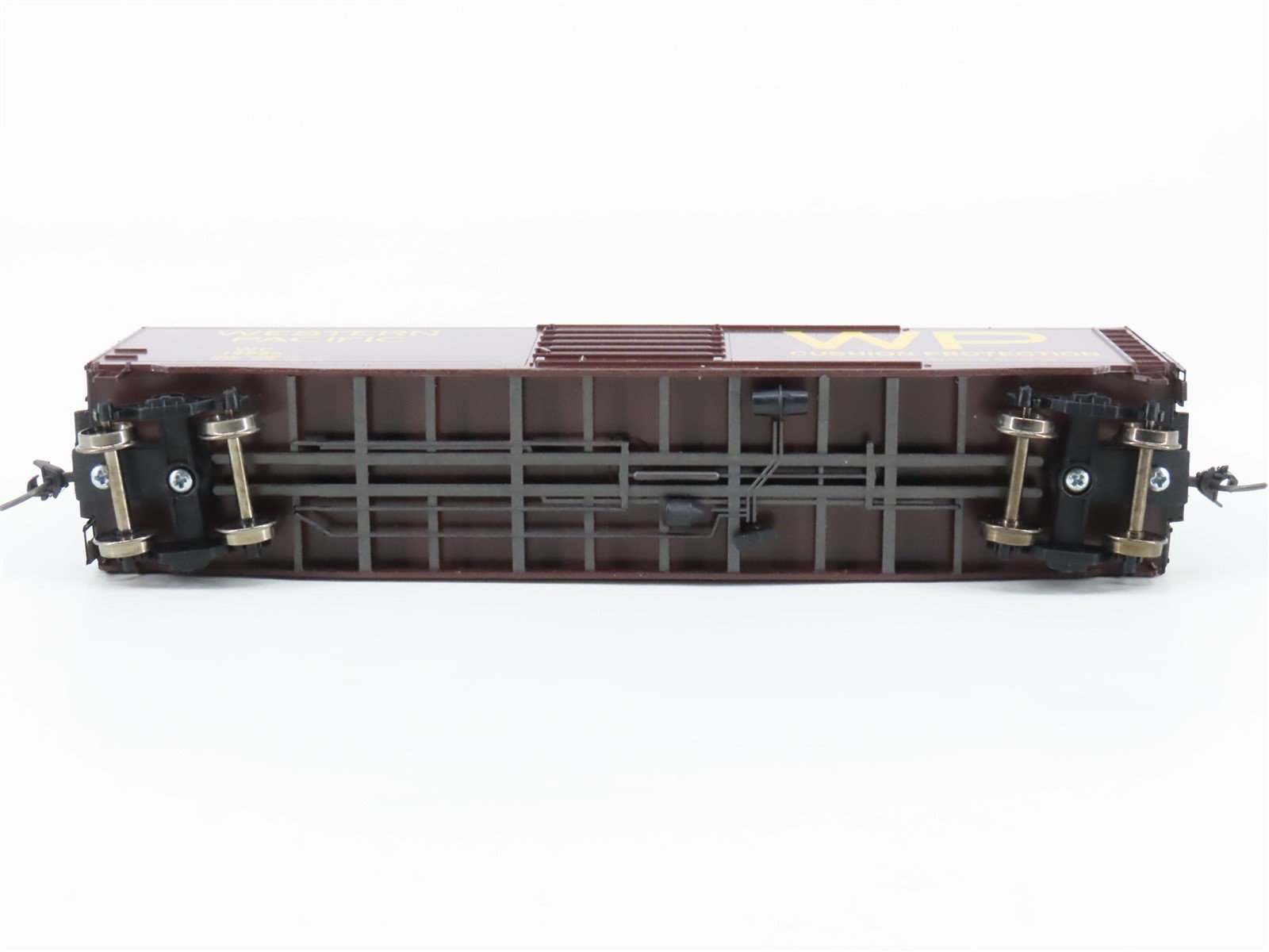 HO Scale LBF 51701 WP Western Pacific Railroad 50' Single Door Box Car #19836