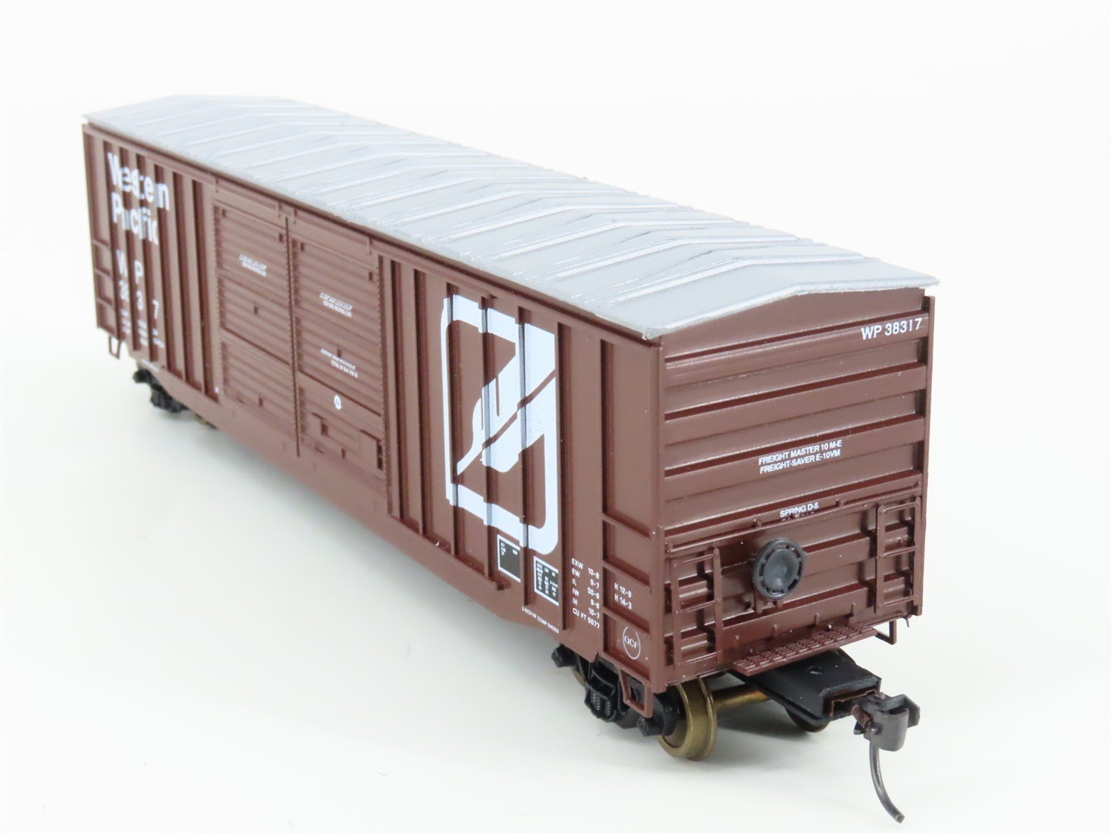 HO Scale LBF 51003 WP Western Pacific Railroad 52' Double Door Box Car #38317