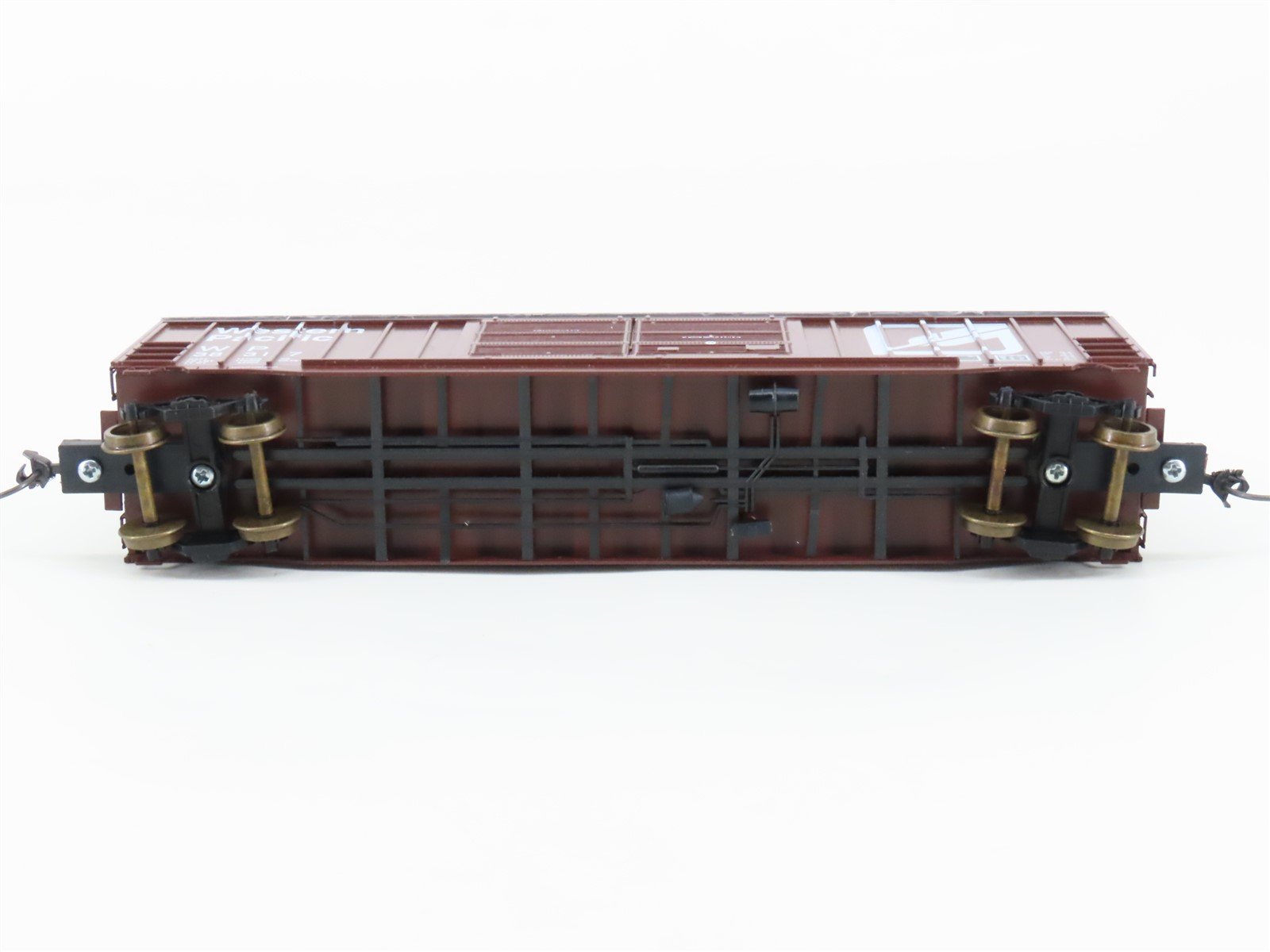 HO Scale LBF 51003 WP Western Pacific Railroad 52' Double Door Box Car #38317