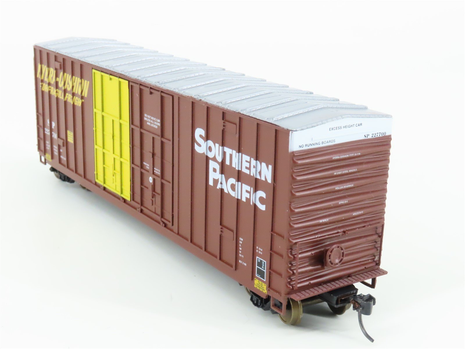 HO Scale LBF 1396 SP Southern Pacific Railroad 50' Hi Cube Box Car #227700