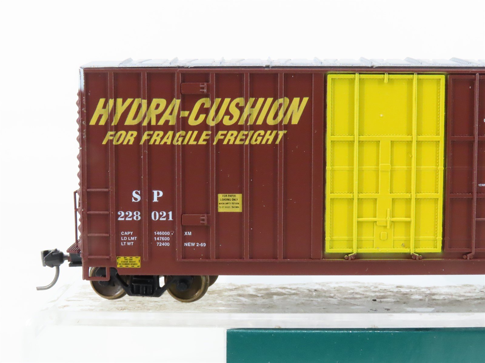 HO Scale LBF 1396 SP Southern Pacific Railroad 50' Hi Cube Box Car #228021
