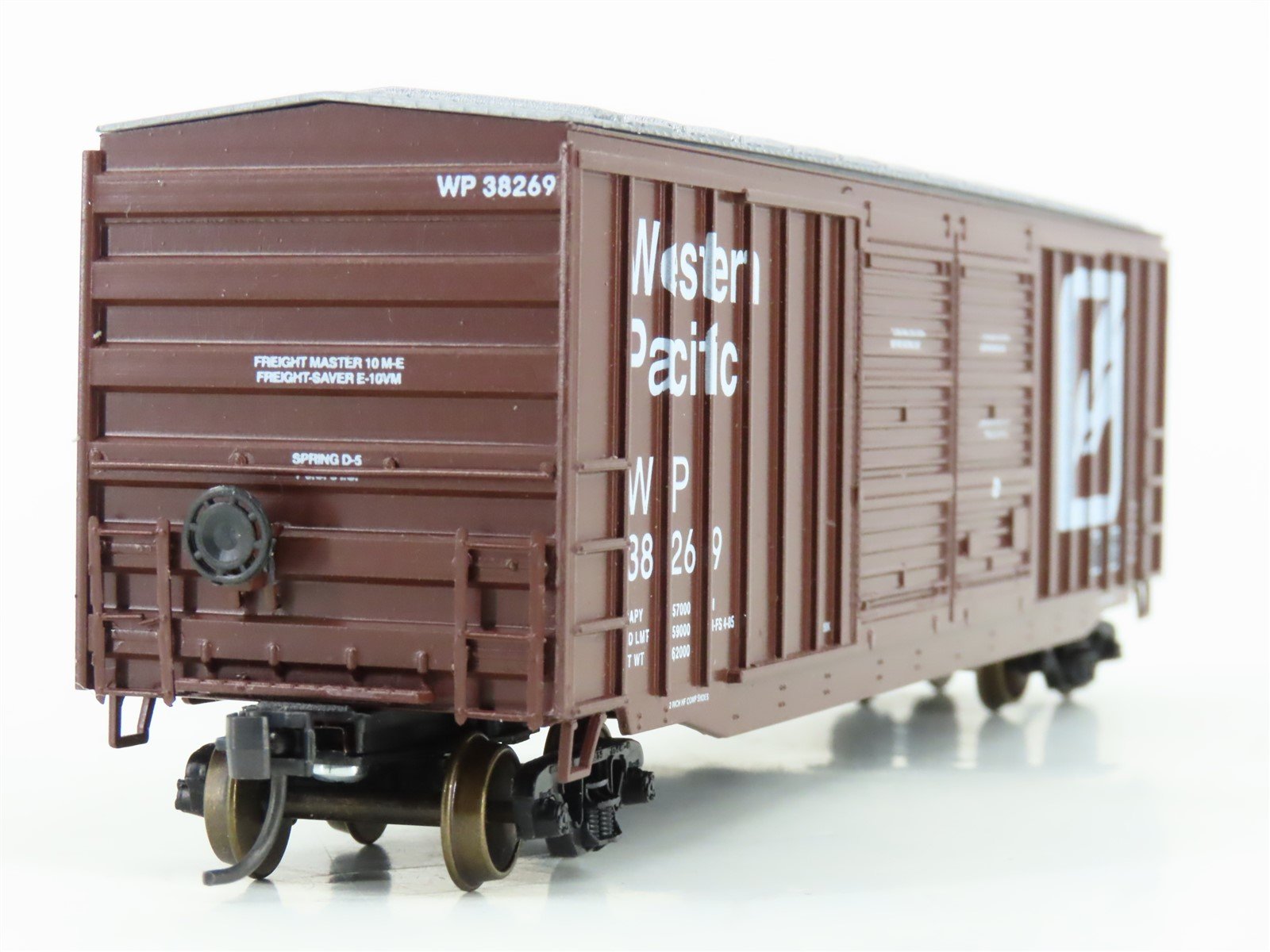 HO Scale LBF 1223 WP Western Pacific Feather 52' Double Door Box Car #38269