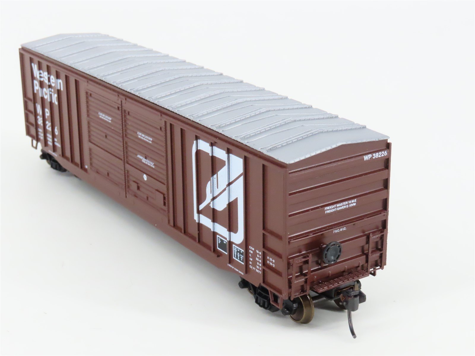 HO Scale LBF 1223 WP Western Pacific Feather 52' Double Door Box Car #38226
