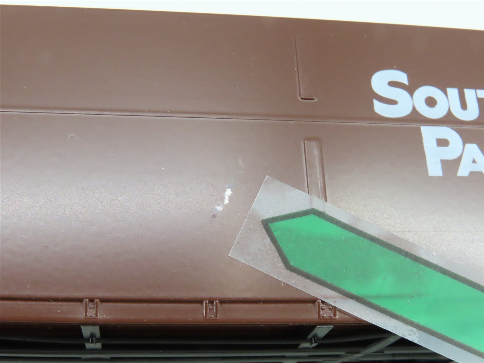 HO Scale LBF 1001 SP Southern Pacific Railroad 62' Woodchip Hopper #355316