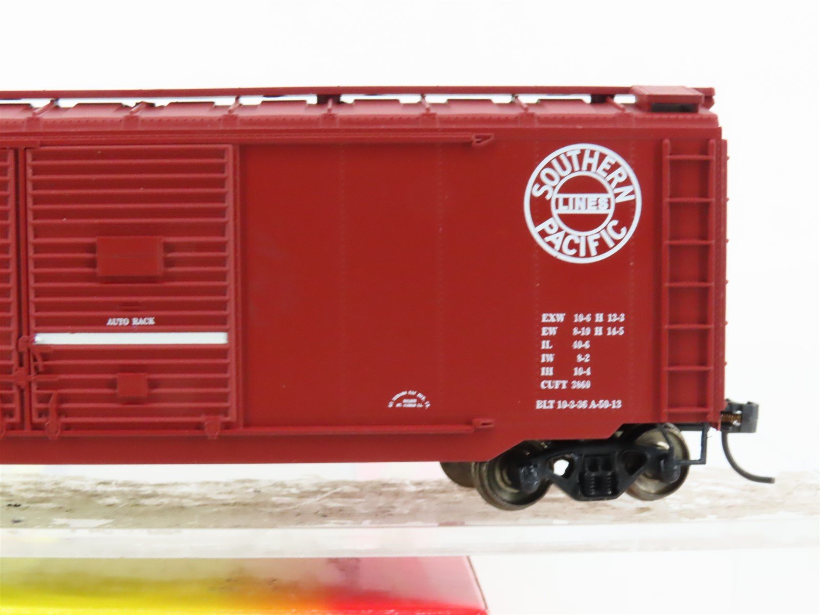 HO Scale Roundhouse 20605 SP Southern Pacific 40' Double Door Box Car #63578