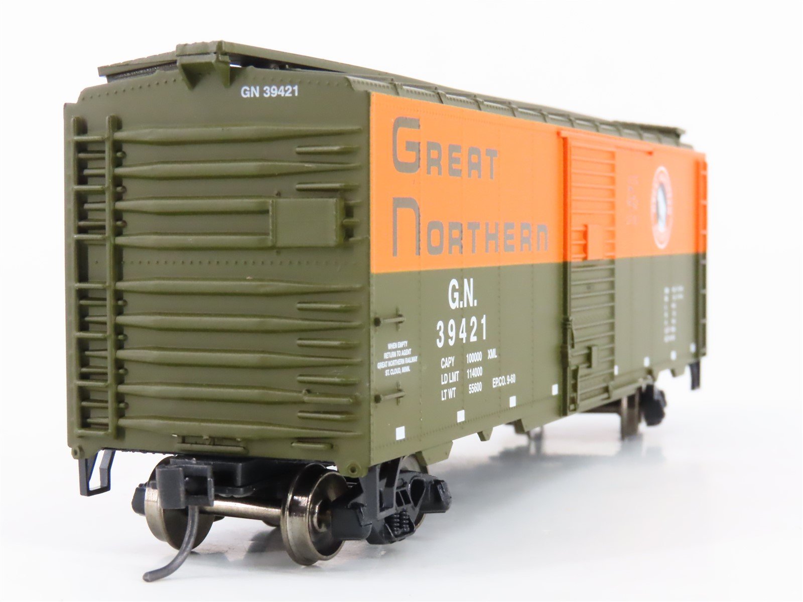 HO Scale Roundhouse 20401 GN Great Northern 40' Single Door Box Car #39421