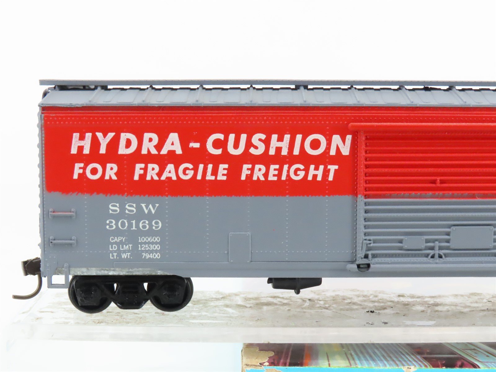 HO Scale Roundhouse SSW Cotton Belt 50' Single Door Box Car #30169