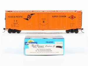 HO Scale Athearn Rail Runner 182 TP Texas & Pacific 50' Plug Door Box Car #3623