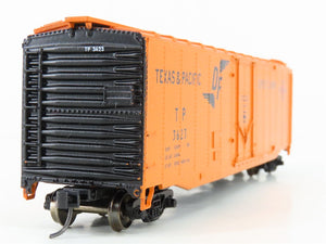 HO Scale Athearn Rail Runner 182 TP Texas & Pacific 50' Plug Door Box Car #3623