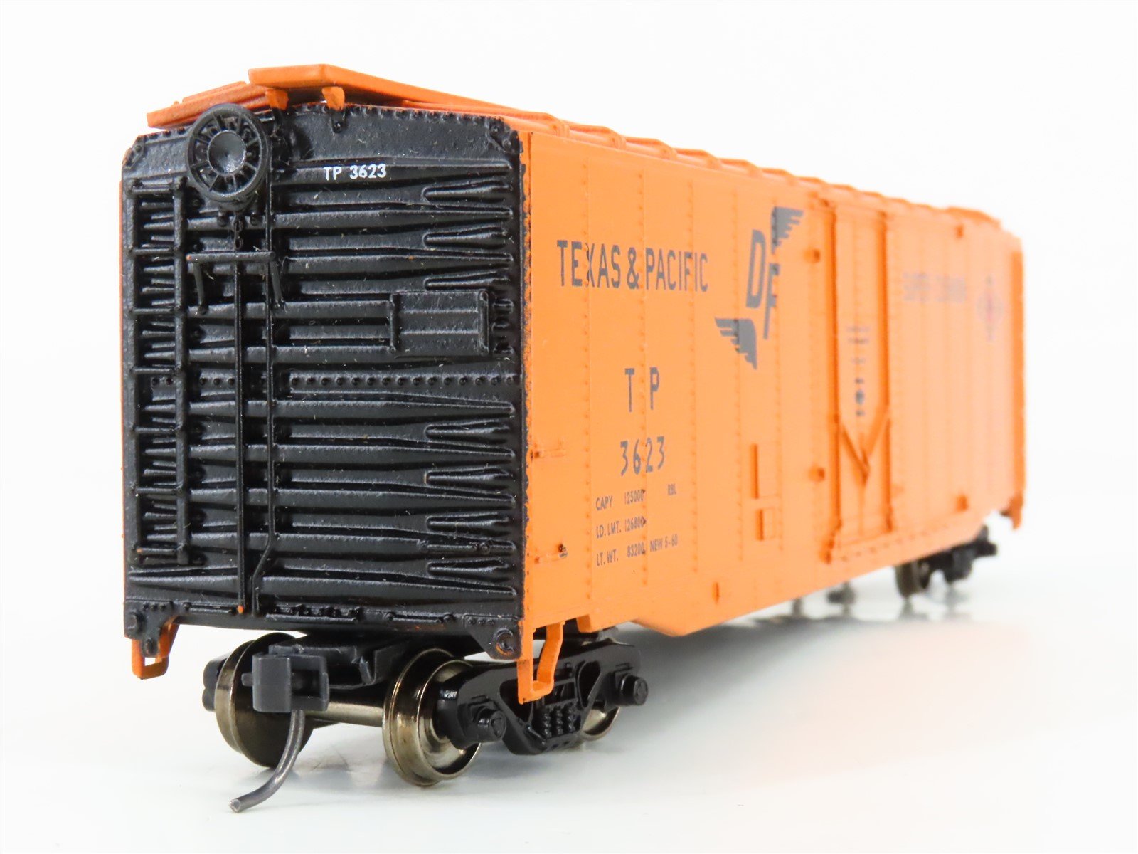 HO Scale Athearn Rail Runner 182 TP Texas & Pacific 50' Plug Door Box Car #3623