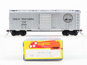 HO Roundhouse 1047 GN Great Northern Glacier National Park 40' Box Car #2549