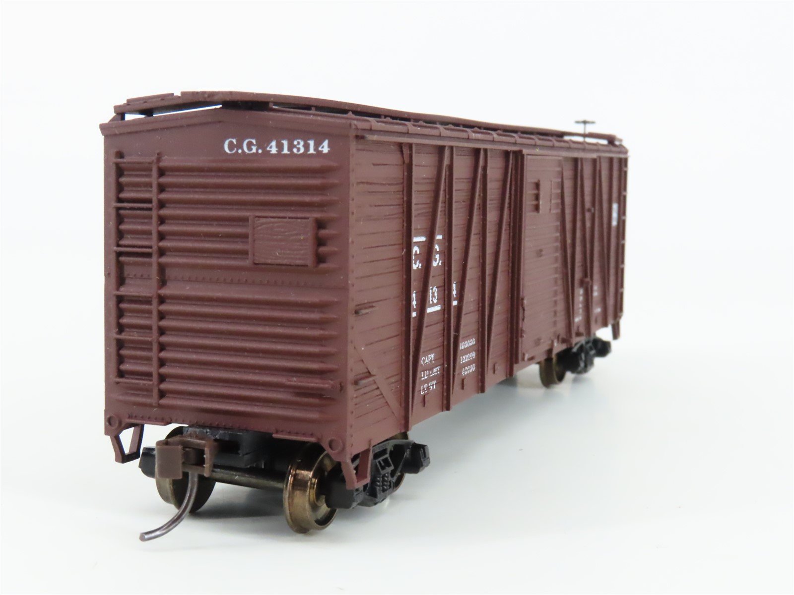 HO Accurail 4407 CG Central of Georgia 40' O/B Wood Box Car #4407 - Upgraded