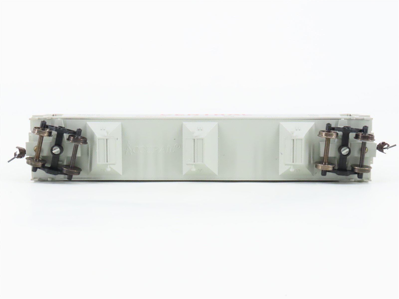HO Accurail 2004 WC Wisconsin Central ACF 3-Bay Covered Hopper #82800 - Upgraded