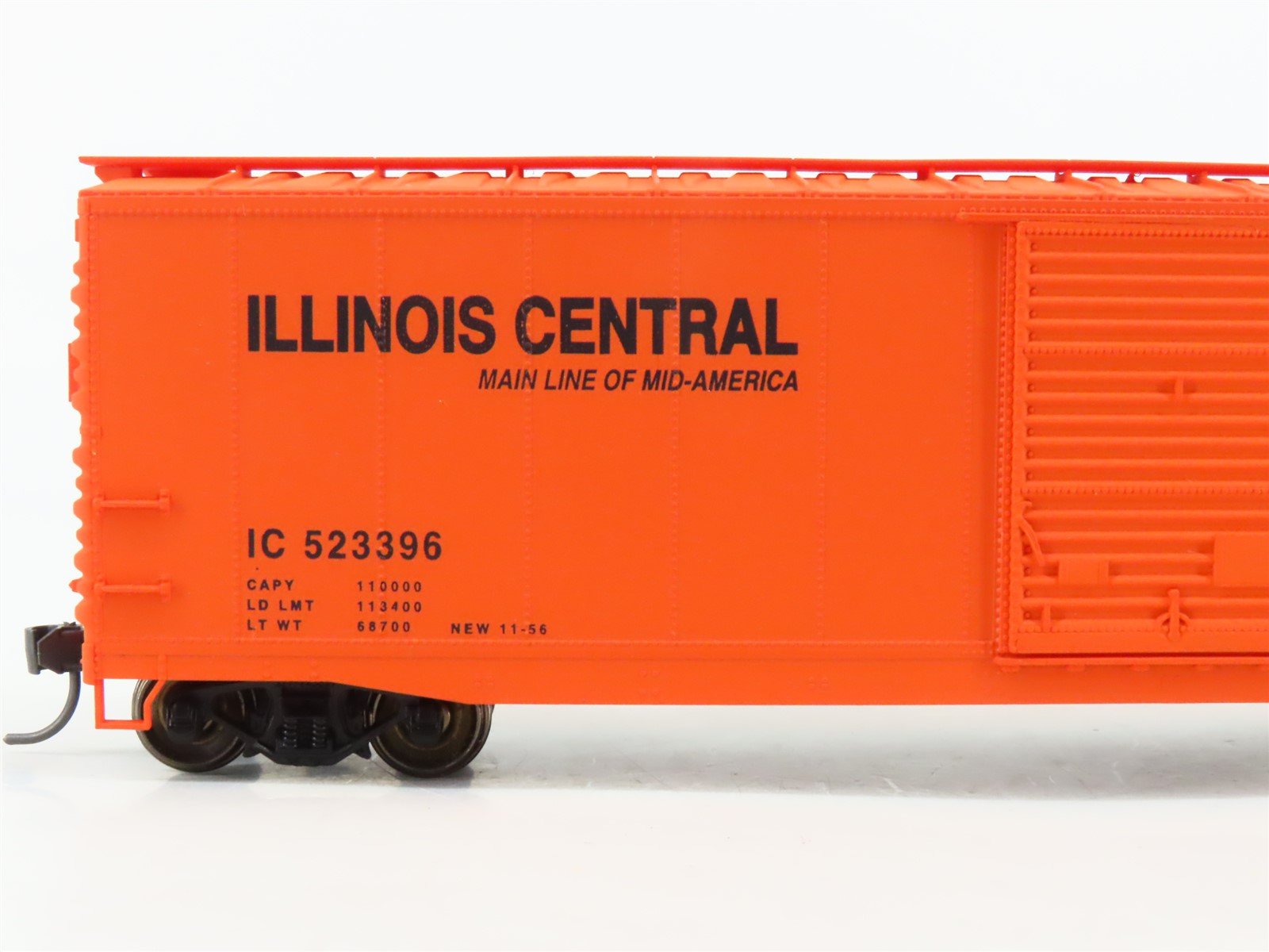 HO Accurail 5002 IC Illinois Central 50' AAR Steel Box Car #523396 - Upgraded