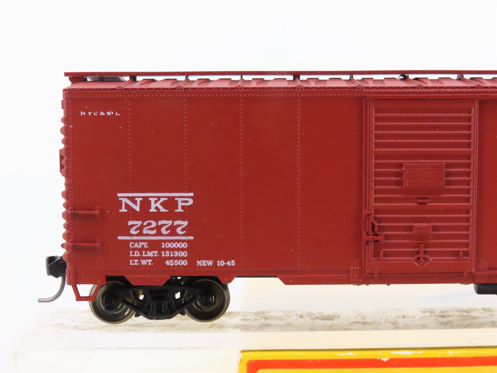 HO Accurail 3221 NKP Nickel Plate Road 40' AAR Steel Box Car #7277 - Upgraded