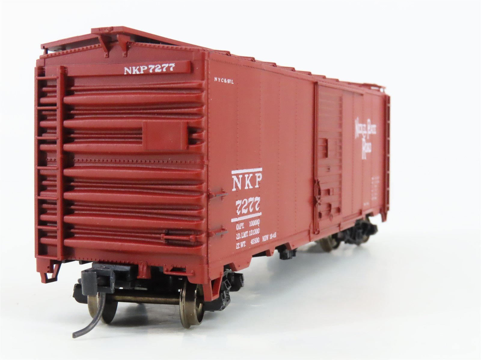 HO Accurail 3221 NKP Nickel Plate Road 40' AAR Steel Box Car #7277 - Upgraded