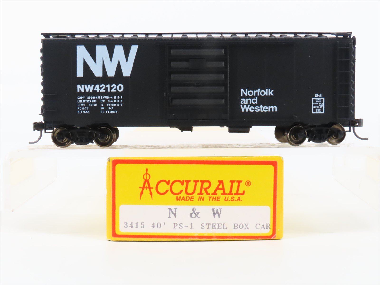 HO Scale Accurail 3415 N&W Norfolk & Western 40' PS-1 Box Car #42120 - Upgraded