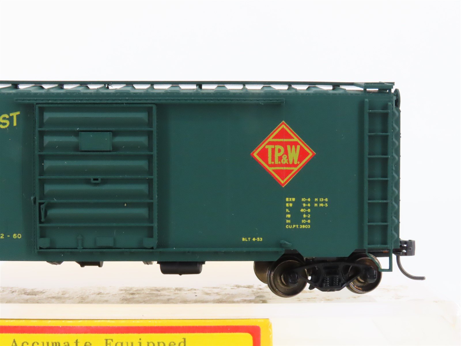 HO Accurail 3420 TP&W 