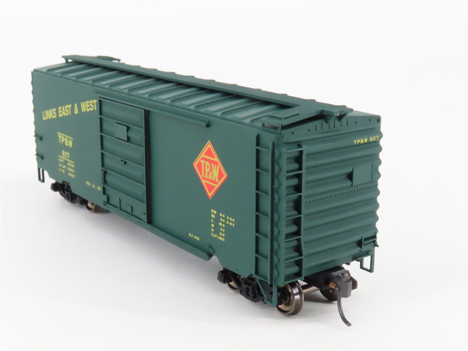 HO Accurail 3420 TP&W 