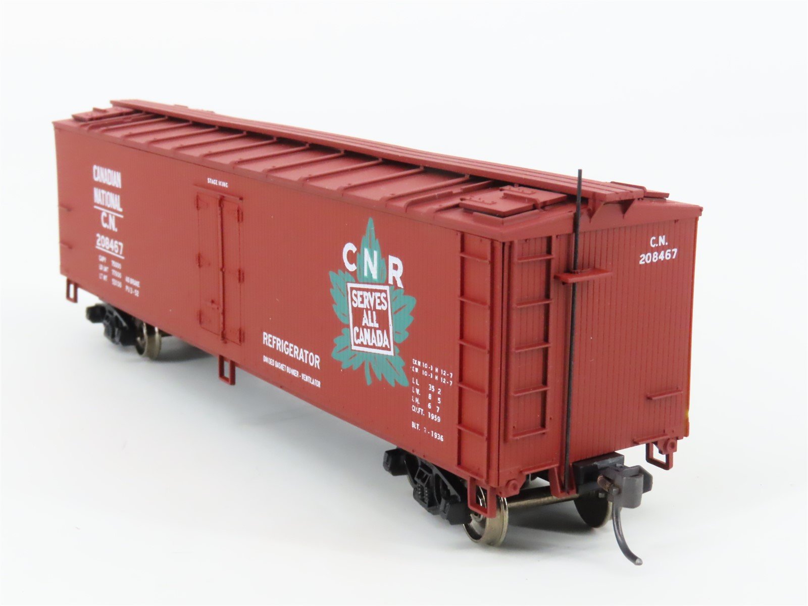 HO Scale Accurail 4807 CN Canadian National 40' Wood Reefer #208467 - Upgraded