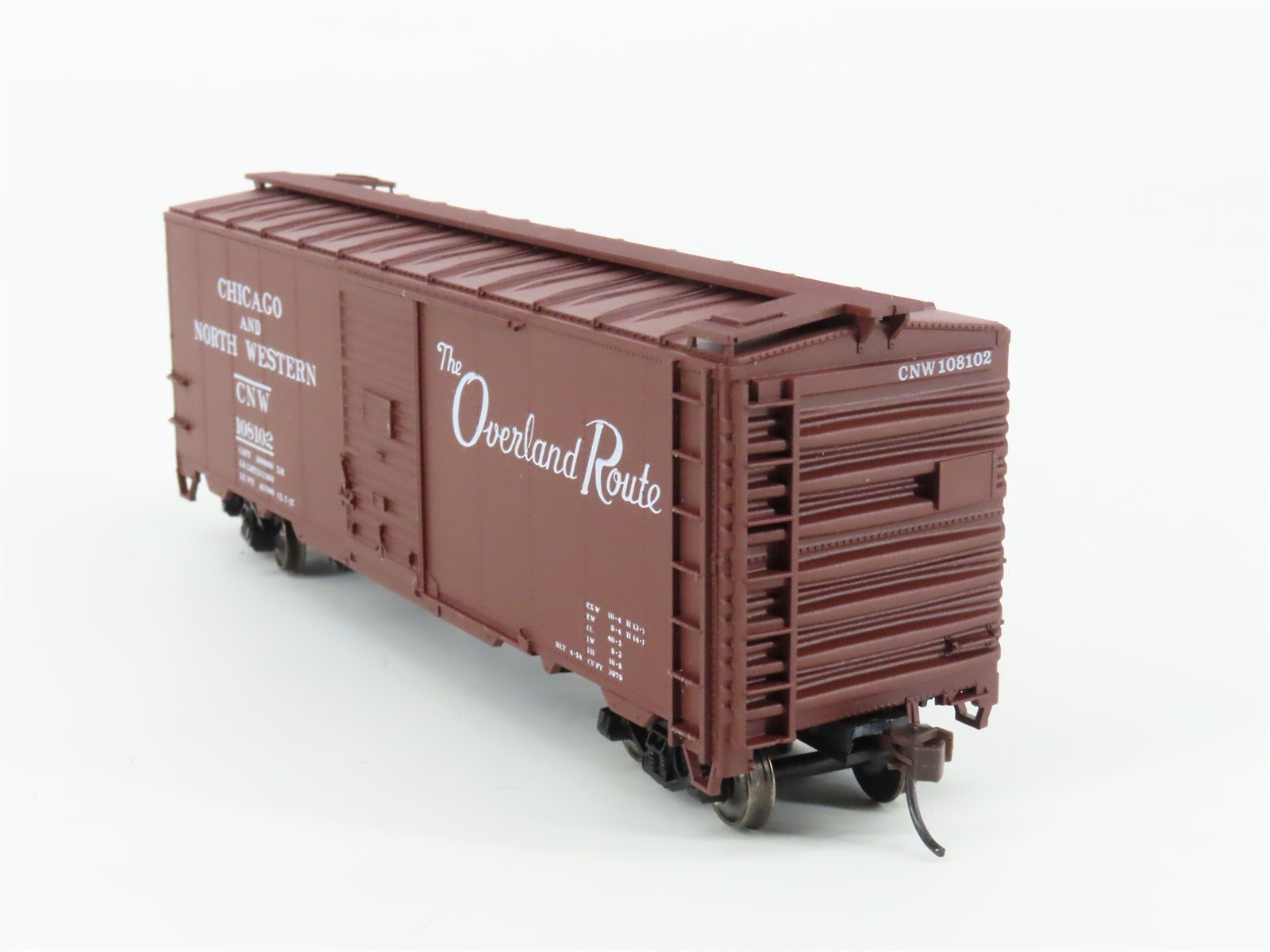 HO Accurail 3210 CNW 