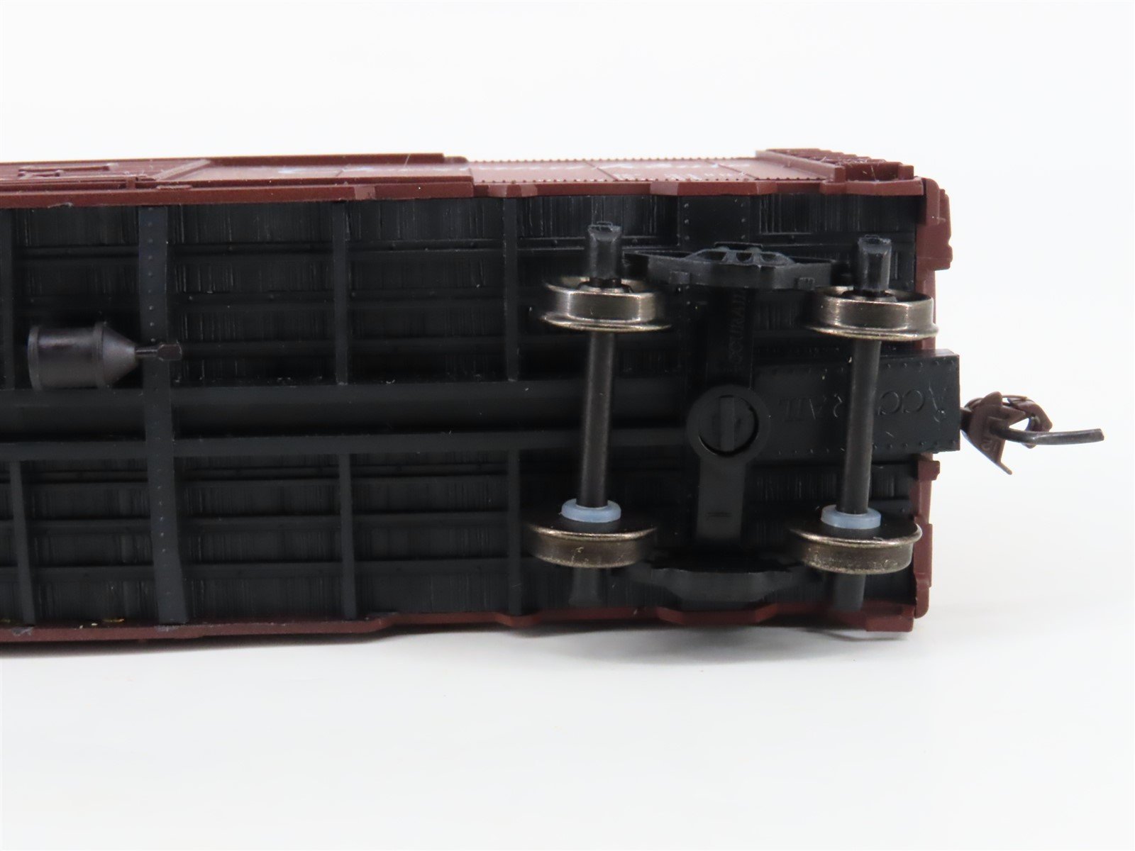 HO Accurail 3210 CNW 
