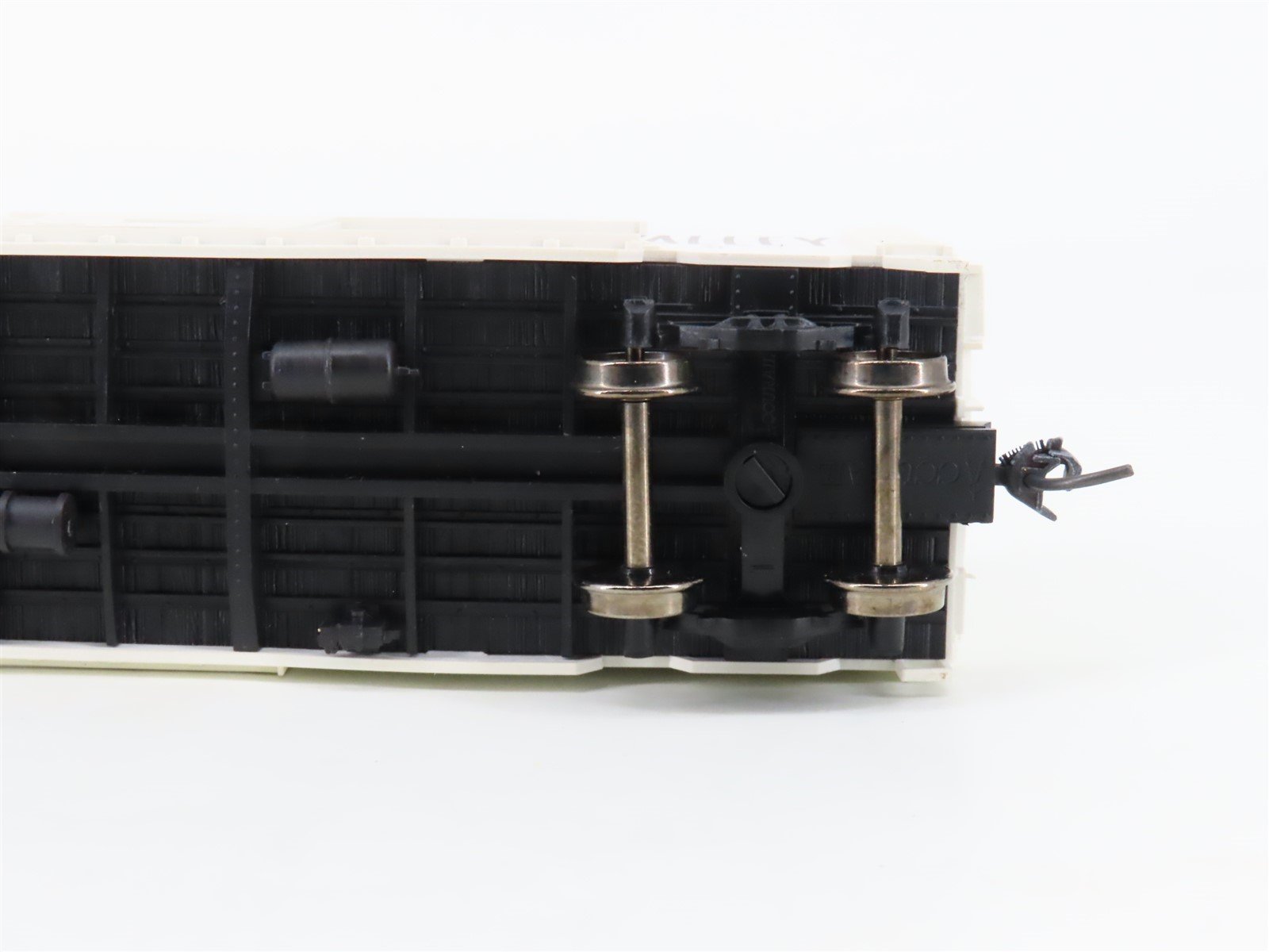 HO Scale Accurail 3410 LV Lehigh Valley 40' PS-1 Steel Box Car #62545 - Upgraded