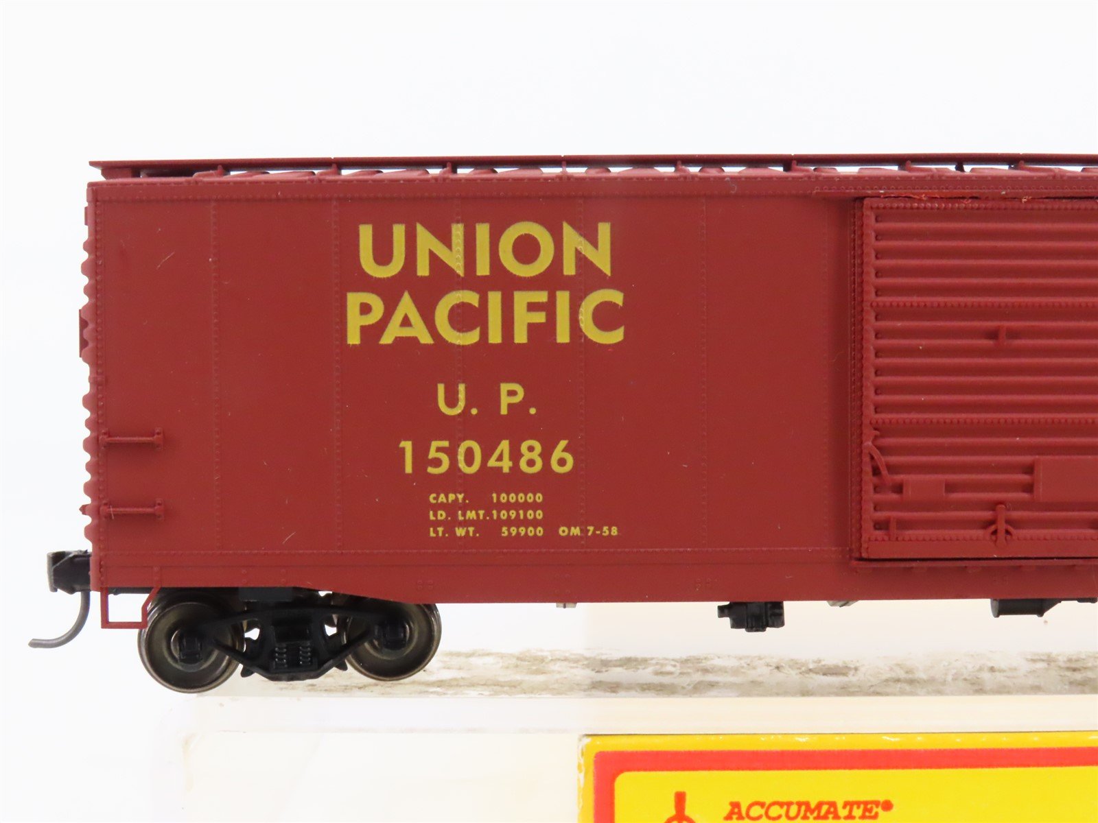 HO Accurail 5005 UP Union Pacific 