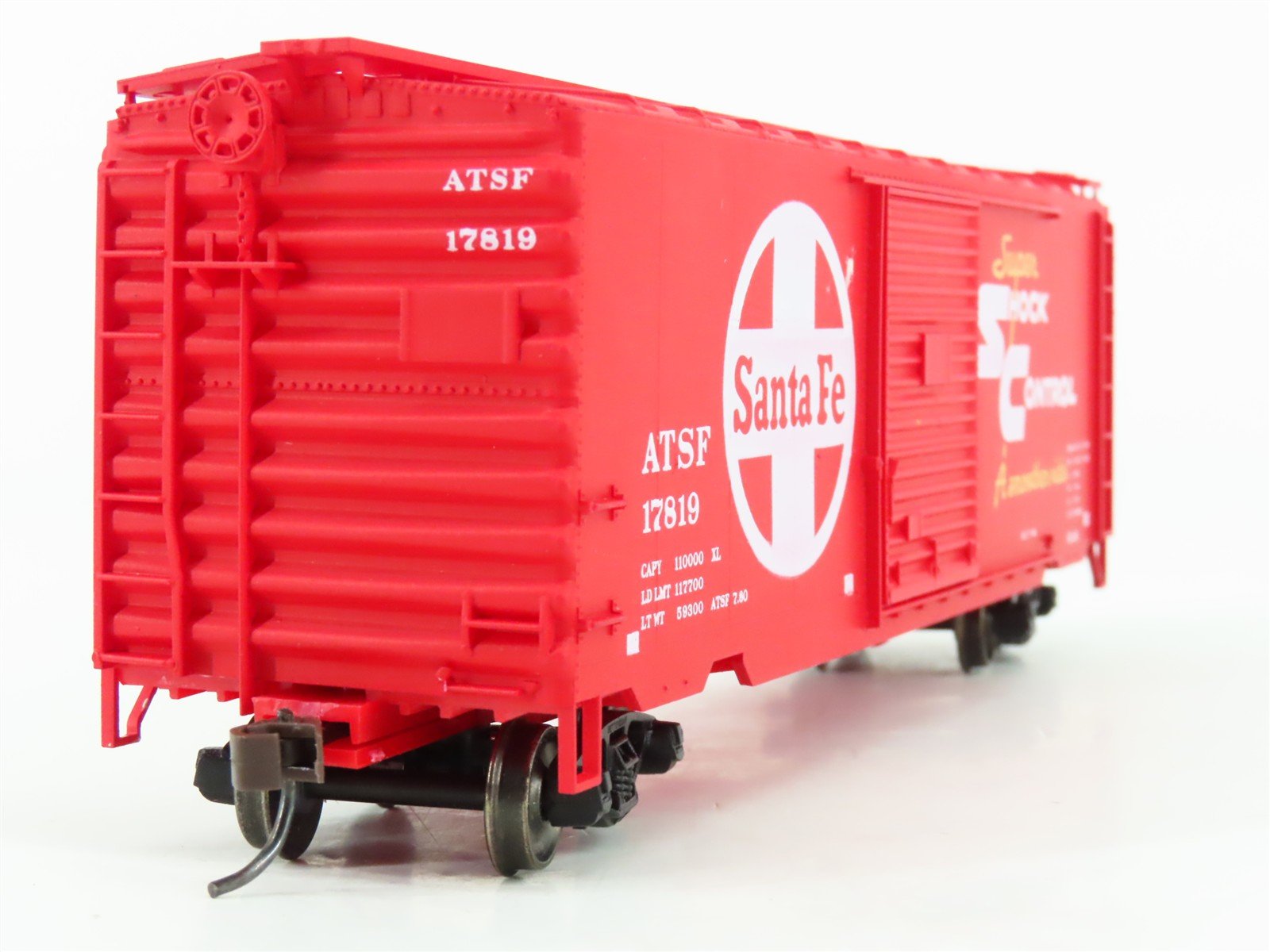HO Scale Accurail 3401 ATSF Santa Fe 40' PS-1 Steel Box Car #17819 - Upgraded