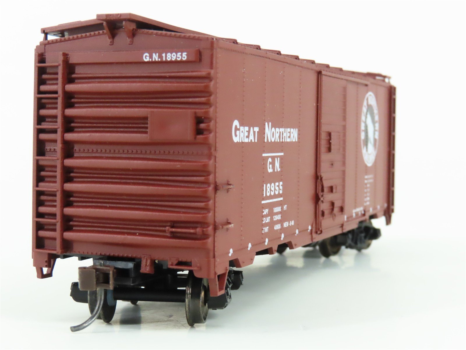 HO Scale Accurail 3215 GN Great Northern 40' AAR Steel Box Car #18955 - Upgraded