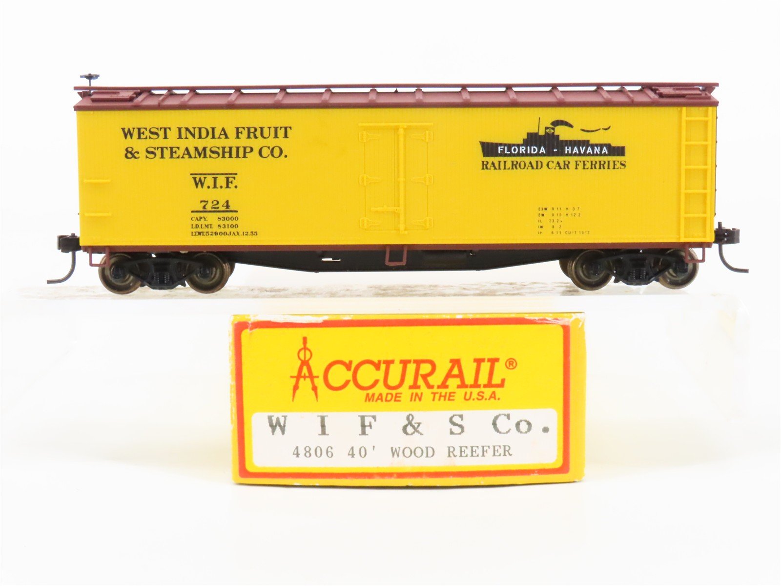 HO Scale Accurail 4806 WIF West India Fruit 40' Wood Reefer #724 - Upgraded