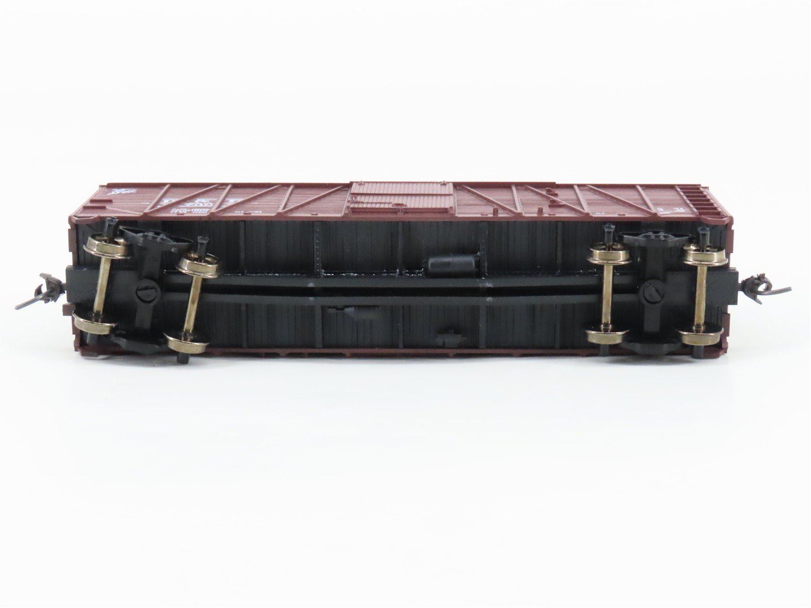 HO Accurail 4202 D&H Delaware & Hudson 40' OB Wood Box Car #17384 - Upgraded
