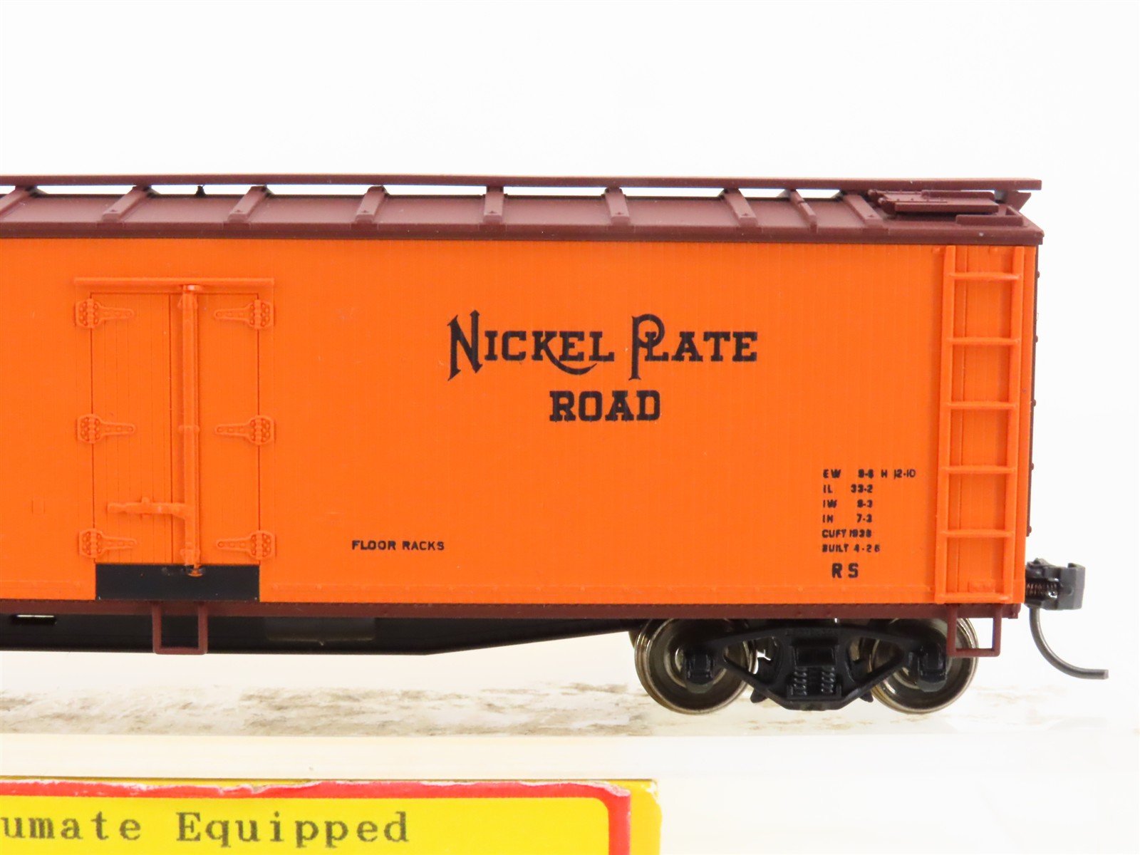 HO Accurail 4811 URTX NKP Nickel Plate Road 40' Wood Reefer #1560 - Upgraded