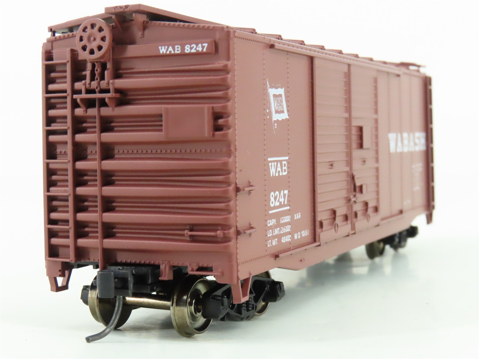 HO Scale Accurail 3011 WAB Wabash 40' Double Door Steel Box Car #8247 - Upgraded