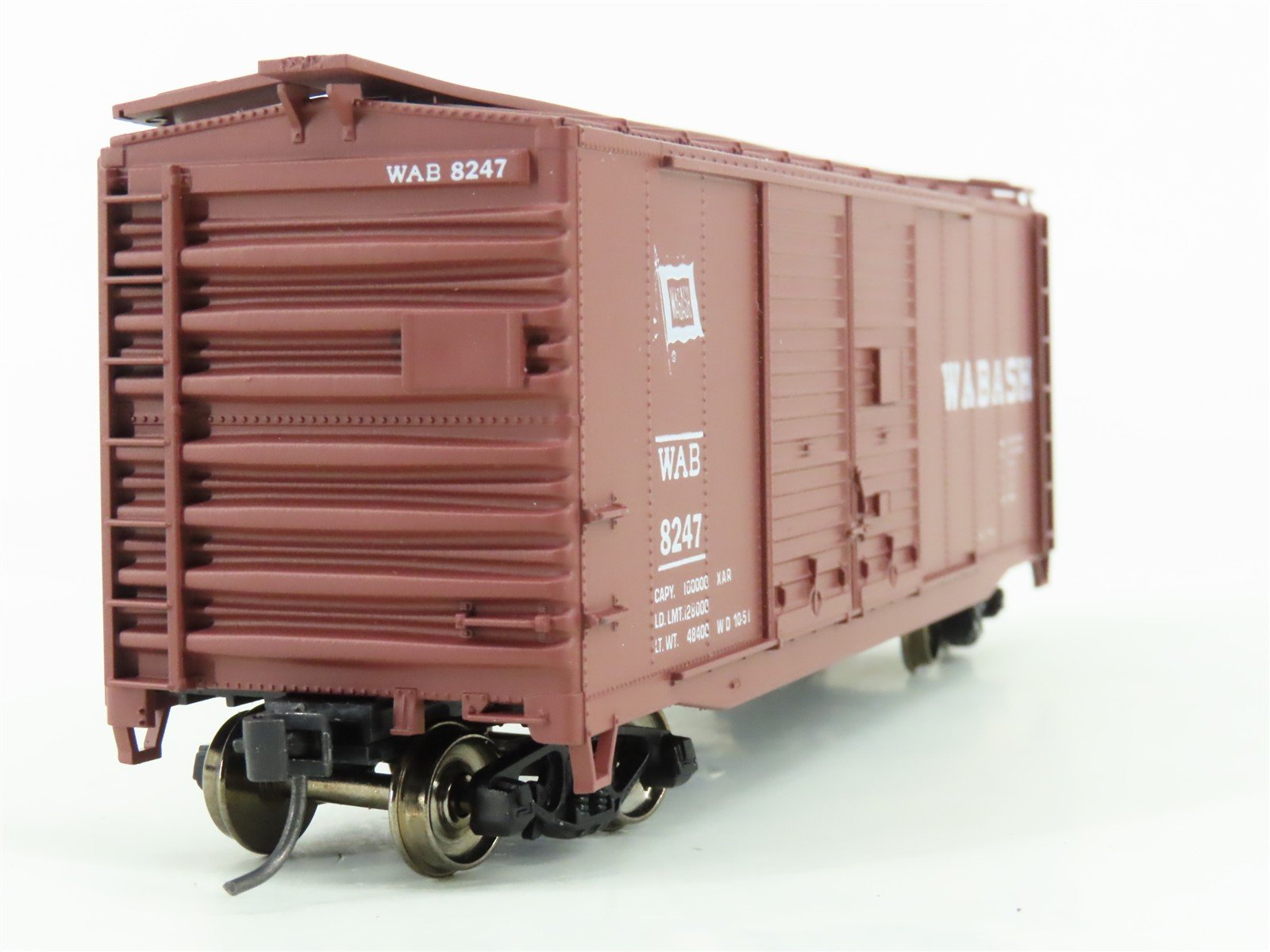 HO Scale Accurail 3011 WAB Wabash 40' Double Door Steel Box Car #8247 - Upgraded
