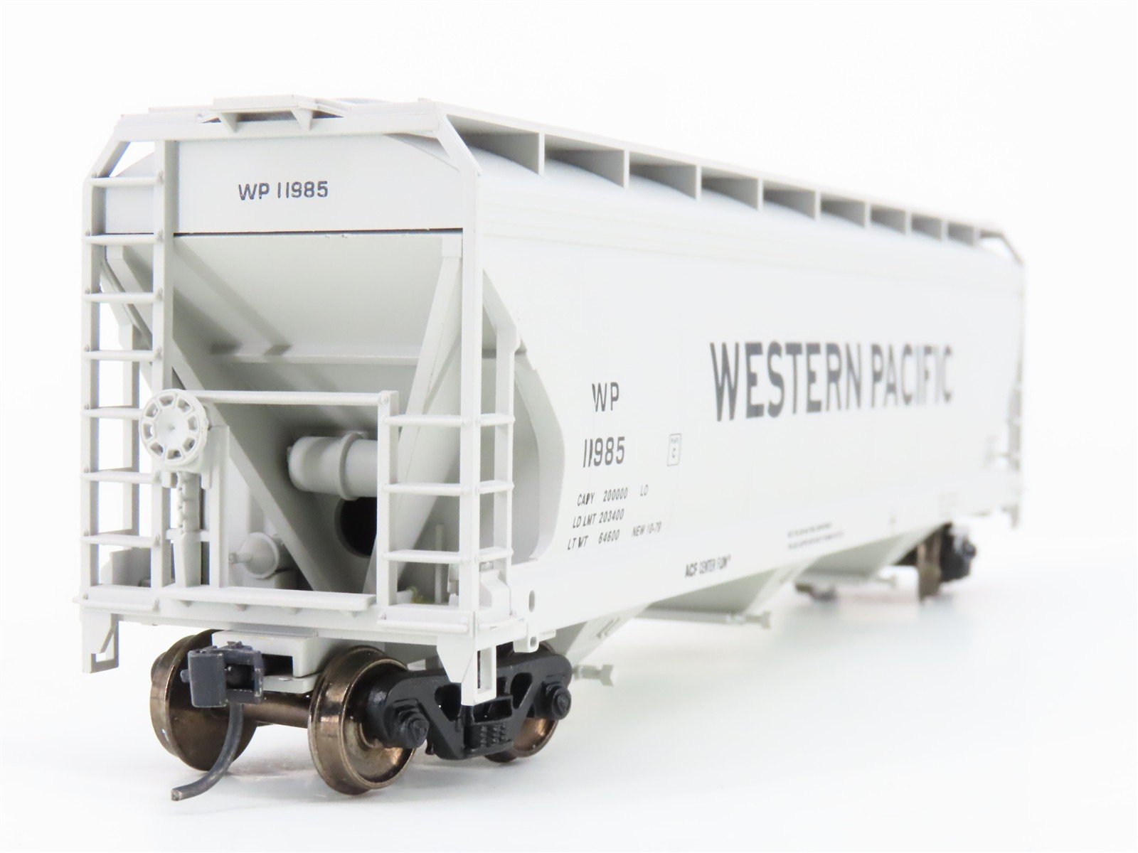 HO Accurail 2011 WP Western Pacific ACF 3-Bay Covered Hopper #11985 - Upgraded
